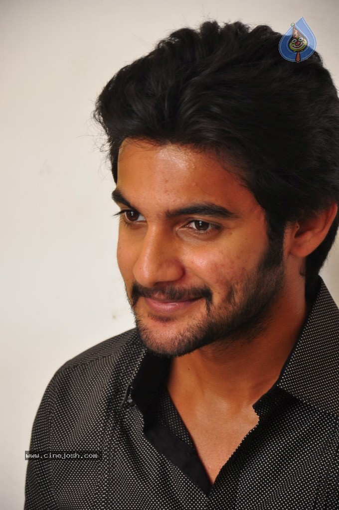 Aadi Stills - 7 / 41 photos