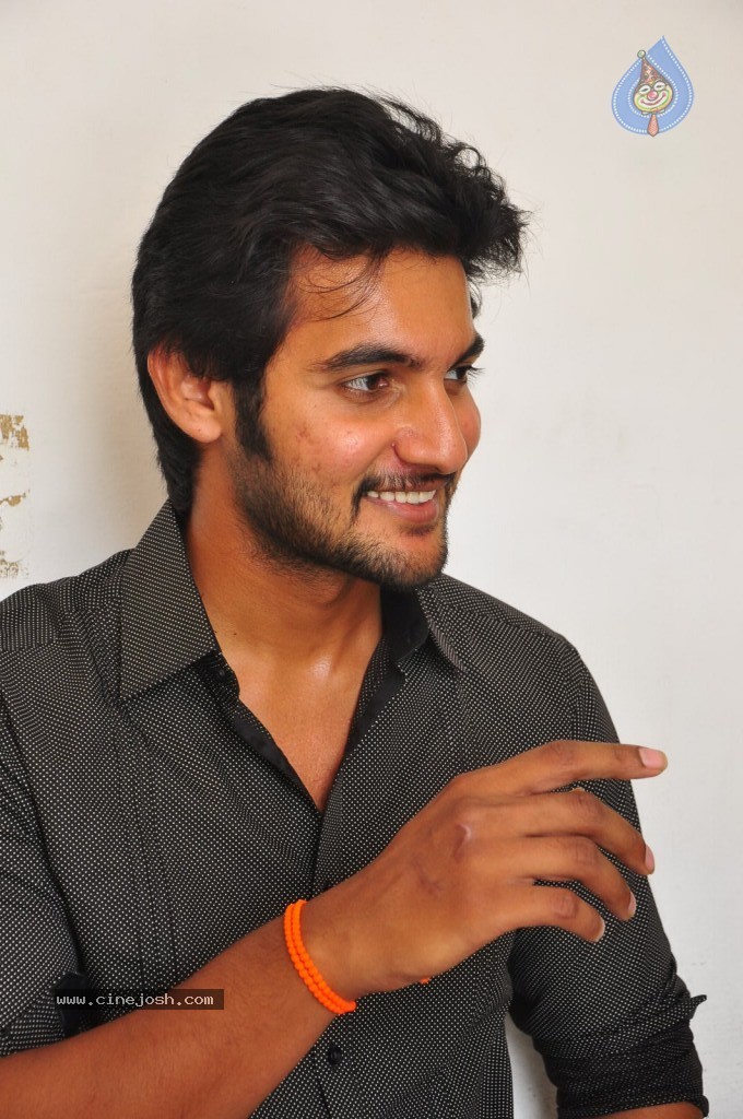 Aadi Stills - 16 / 41 photos