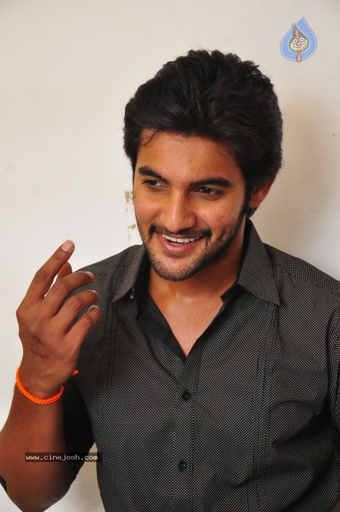 Aadi Stills - 18 / 41 photos