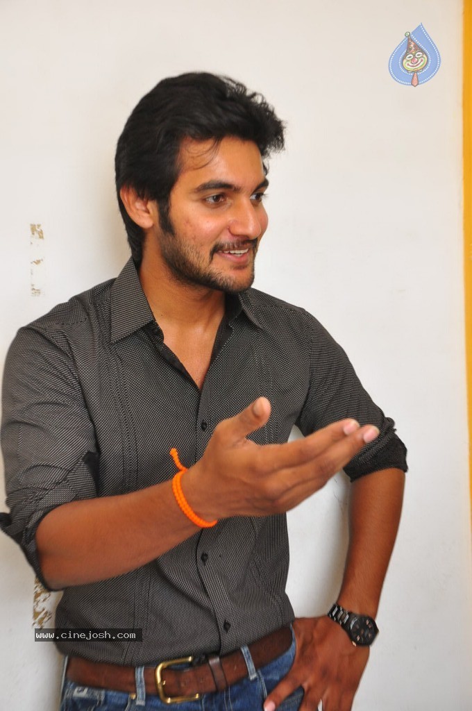 Aadi Stills - 19 / 41 photos