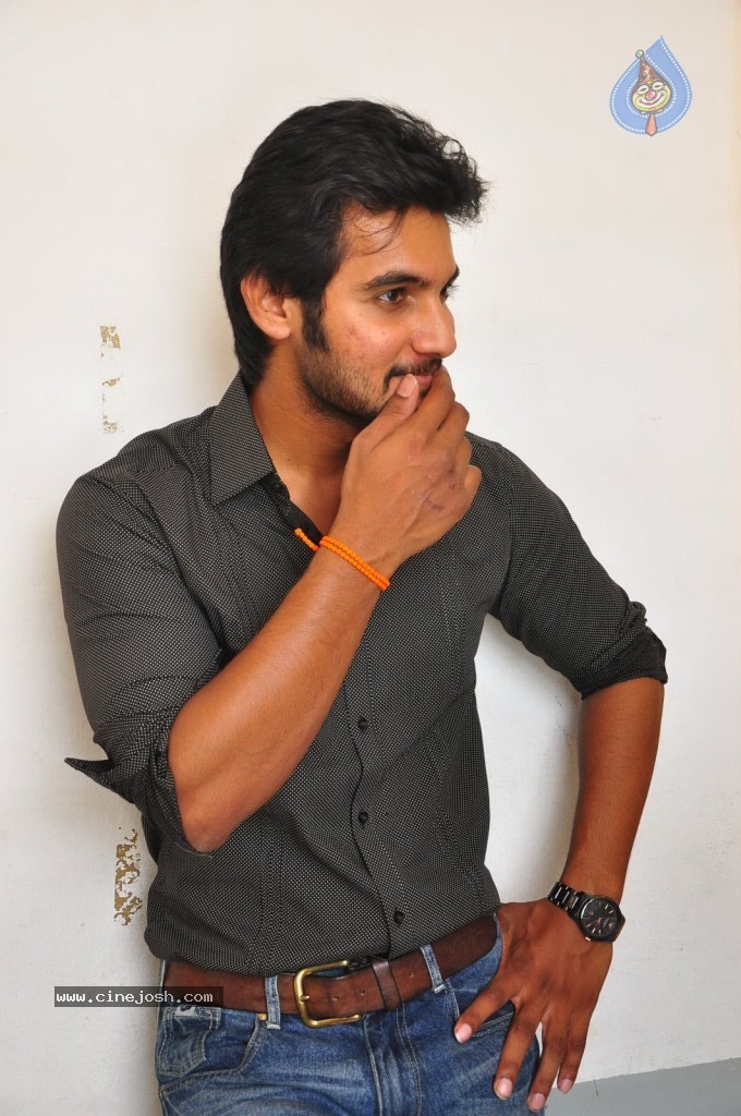 Aadi Stills - 36 / 41 photos