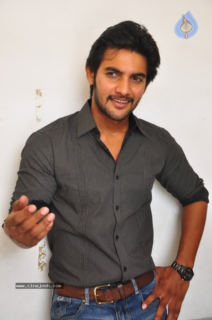 Aadi Stills - 40 / 41 photos