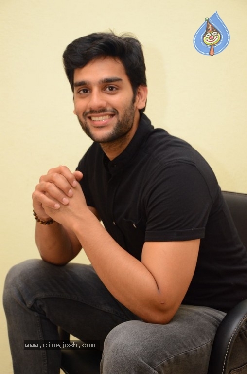 Abhilash Vadada Interview Photos - 17 / 21 photos