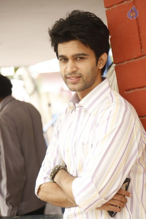 Abijeet Photos - 15 / 16 photos