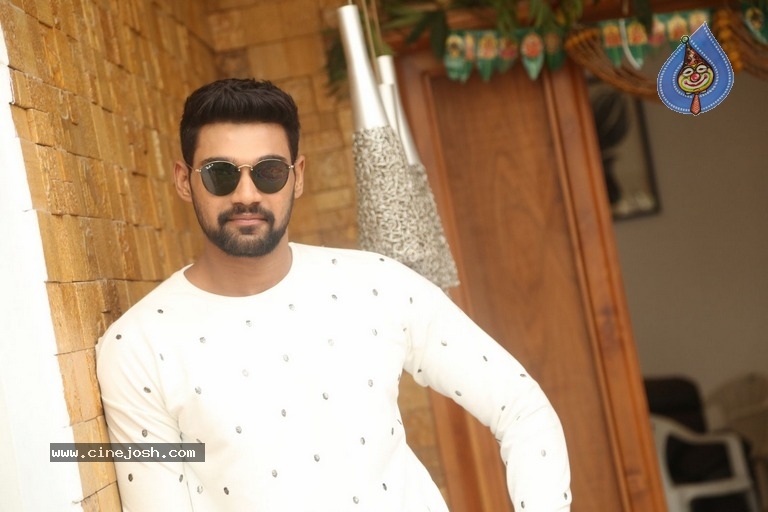 Actor Bellamkonda Srinivas Photos - 10 / 15 photos