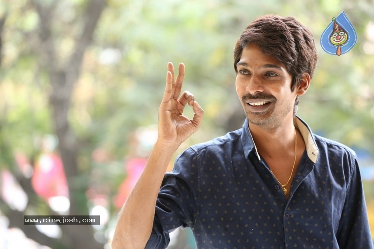 Actor Dhanraj Latest Interview Photos - 11 / 15 photos