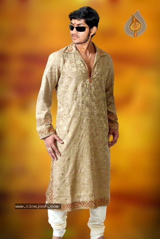 Actor Kaushik Babu Stills - 20 / 43 photos