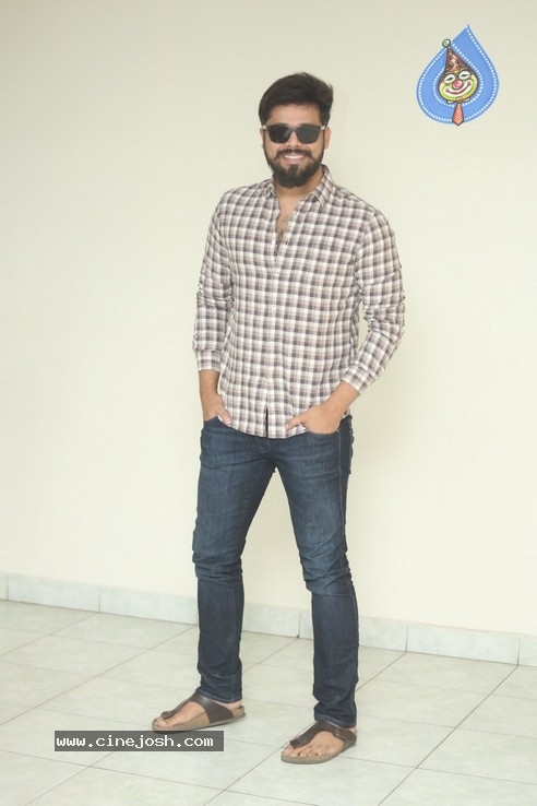 Actor Nandu Interview Pics - 12 / 21 photos