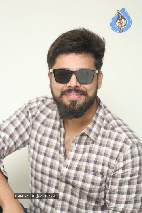 Actor Nandu Interview Pics - 15 / 21 photos