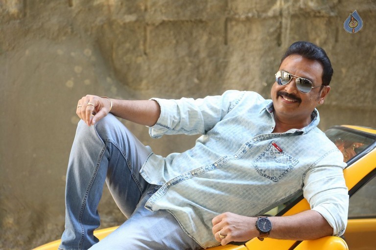 Actor Naresh Latest Photos - 23 / 30 photos