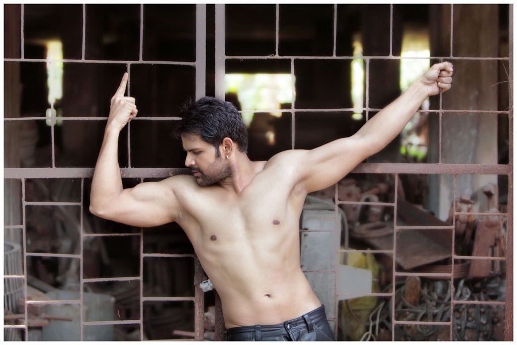 Actor Shaam Photos - 4 / 11 photos
