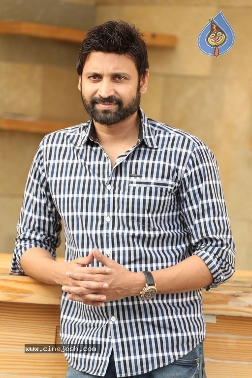 Actor Sumanth Photos - 4 / 6 photos