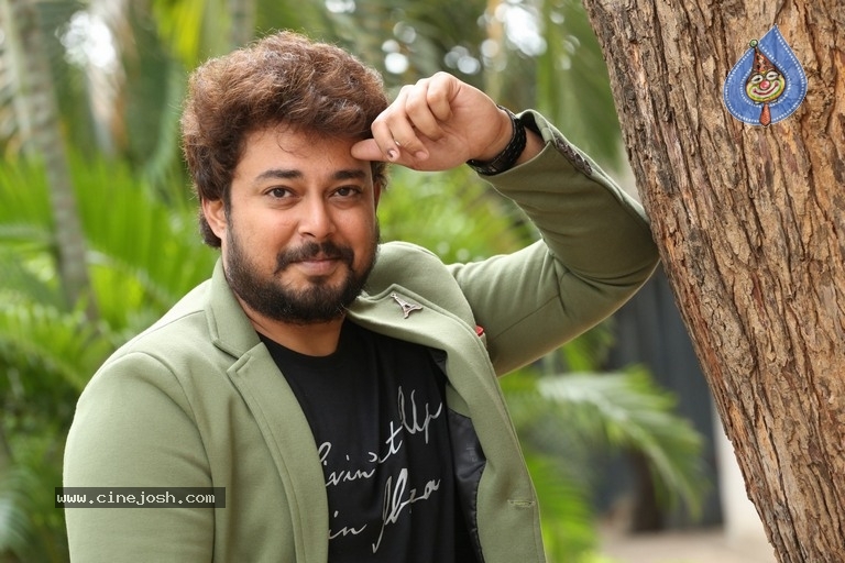 Actor Tanish Photos - 1 / 14 photos