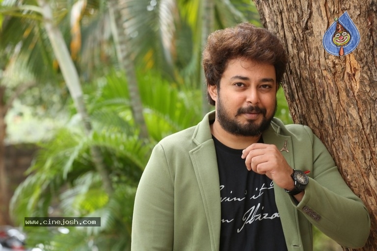 Actor Tanish Photos - 4 / 14 photos