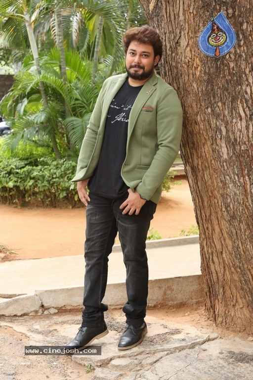 Actor Tanish Photos - 10 / 14 photos