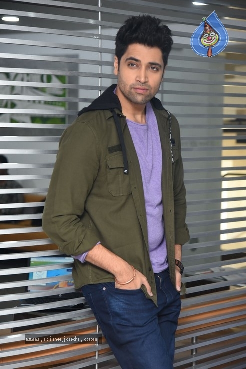 Adivi Sesh Interview Photos - 7 / 21 photos