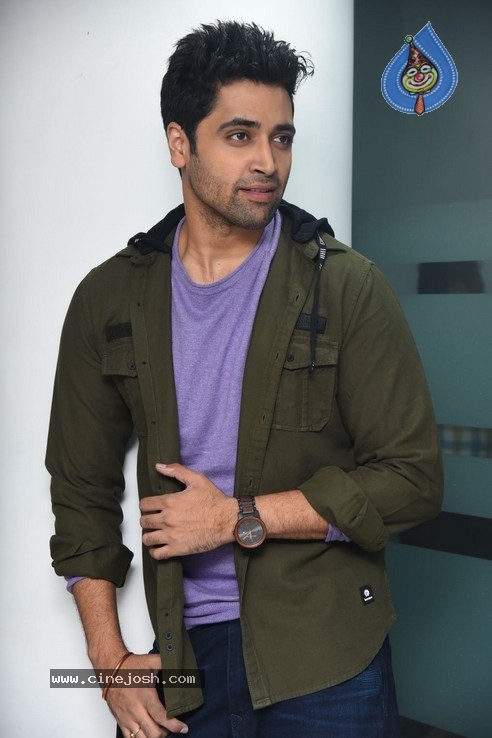 Adivi Sesh Interview Photos - 16 / 21 photos