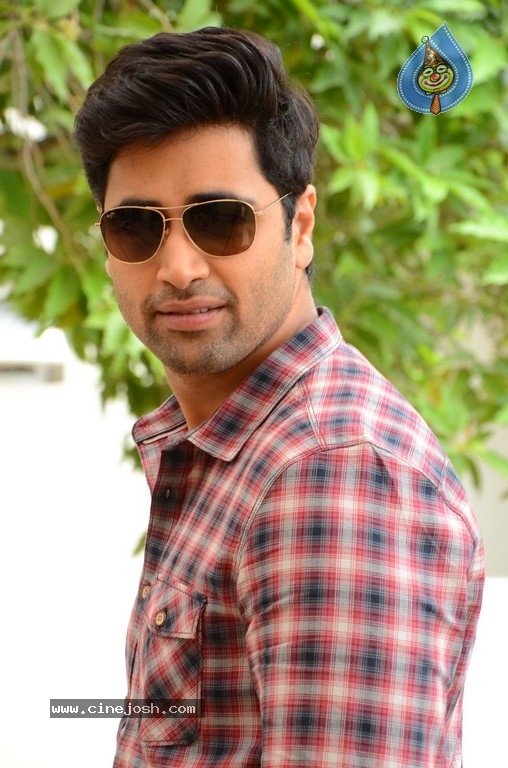 Adivi Sesh Interview Stills - 23 / 30 photos