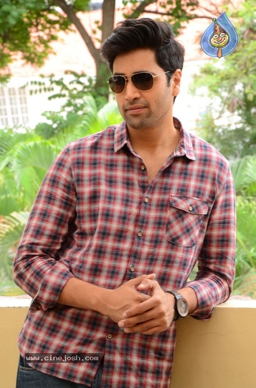 Adivi Sesh Interview Stills - 25 / 30 photos
