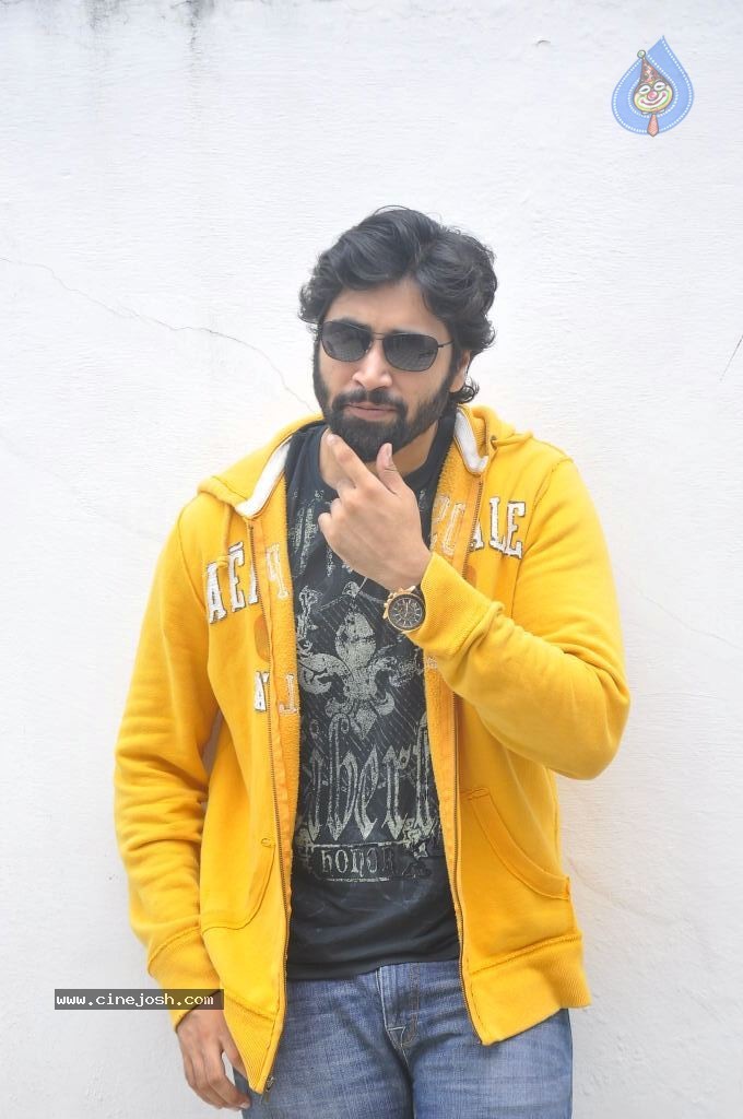 Adivi Sesh New Stills - 25 / 64 photos