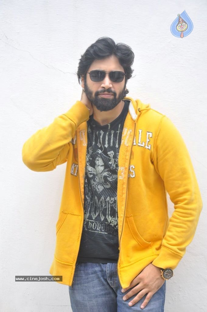 Adivi Sesh New Stills - 42 / 64 photos