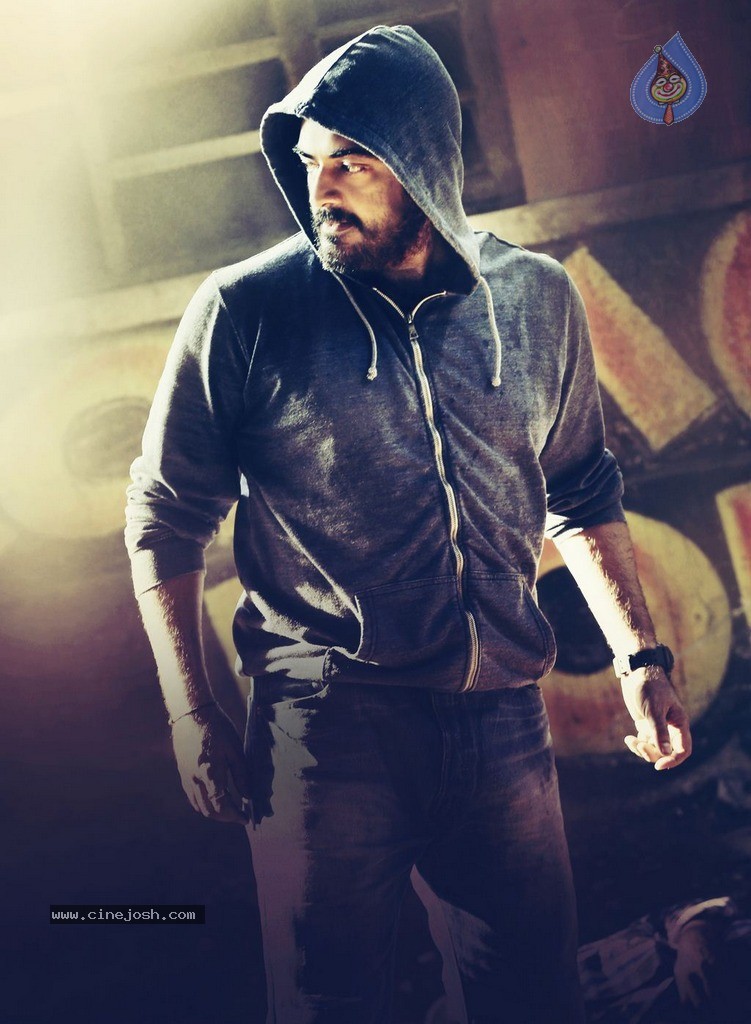 Ajith Stills in Yennai Arindhaal Tamil Movie - 24 / 55 photos