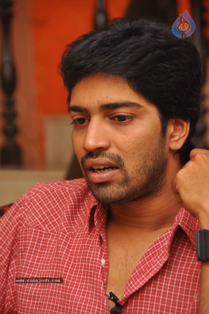 Allari Naresh Solo Stills - 14 / 23 photos