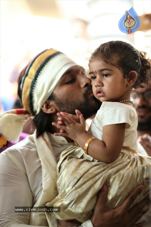 Allu Arjun Family Celebrates Sankranthi in Palakollu - 4 / 15 photos