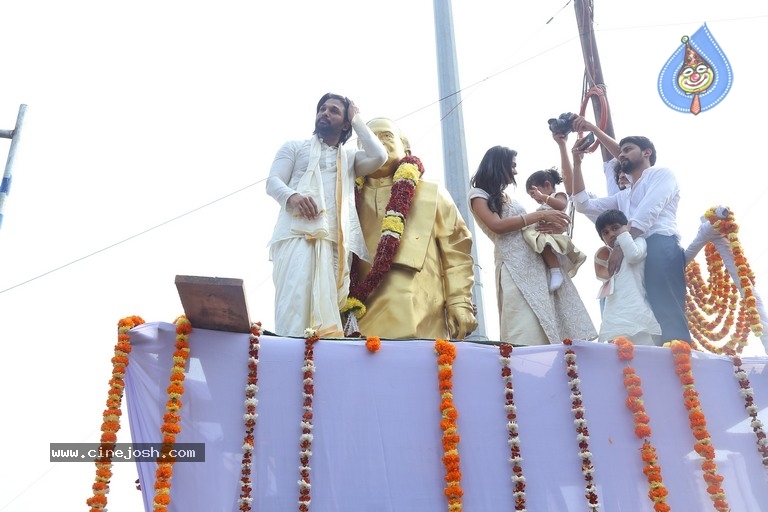 Allu Arjun Family Celebrates Sankranthi in Palakollu - 14 / 15 photos