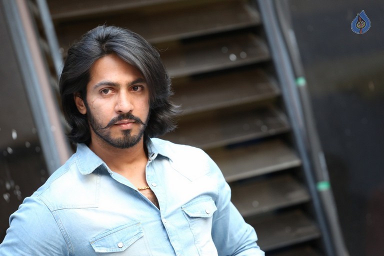 Anoop Singh Thakur Photos - 1 / 13 photos