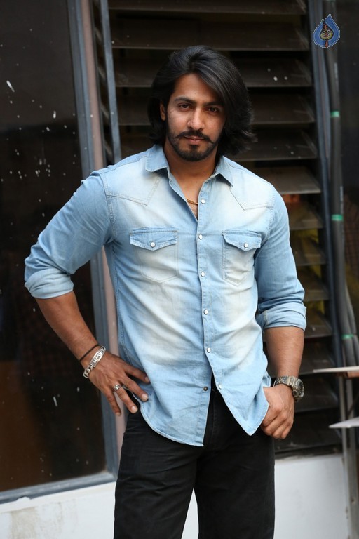 Anoop Singh Thakur Photos - 9 / 13 photos
