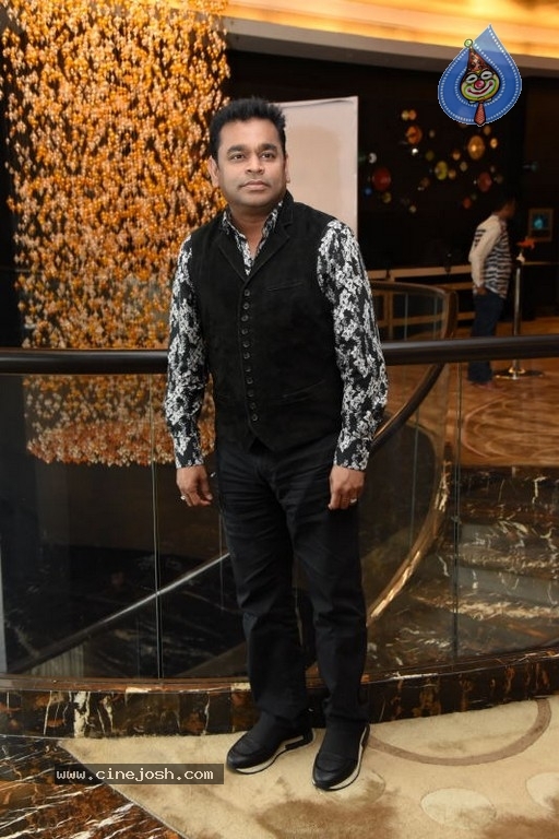 AR Rahman Interview Stills - 16 / 20 photos