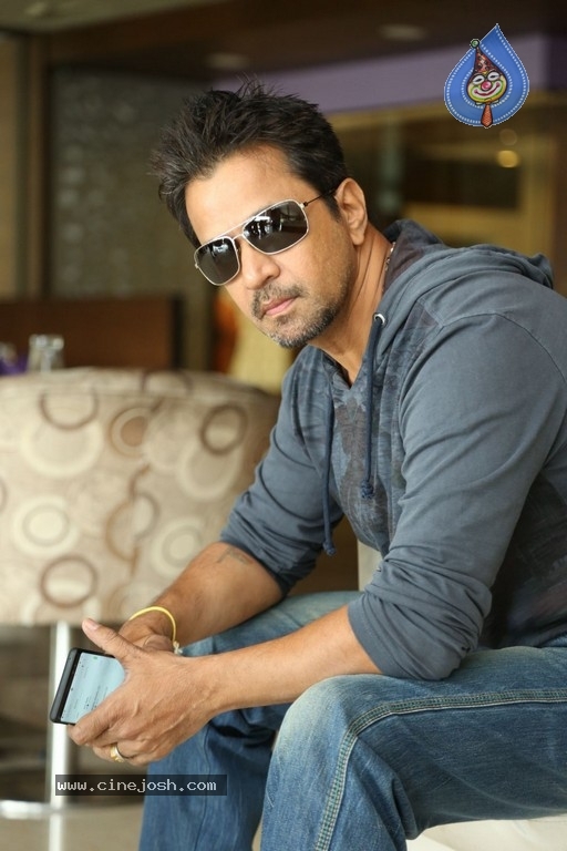 Arjun Sarja Interview Photos - 9 / 21 photos