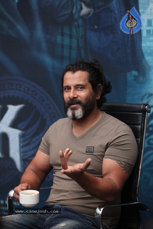 Chiyaan Vikram Interview - 20 / 33 photos