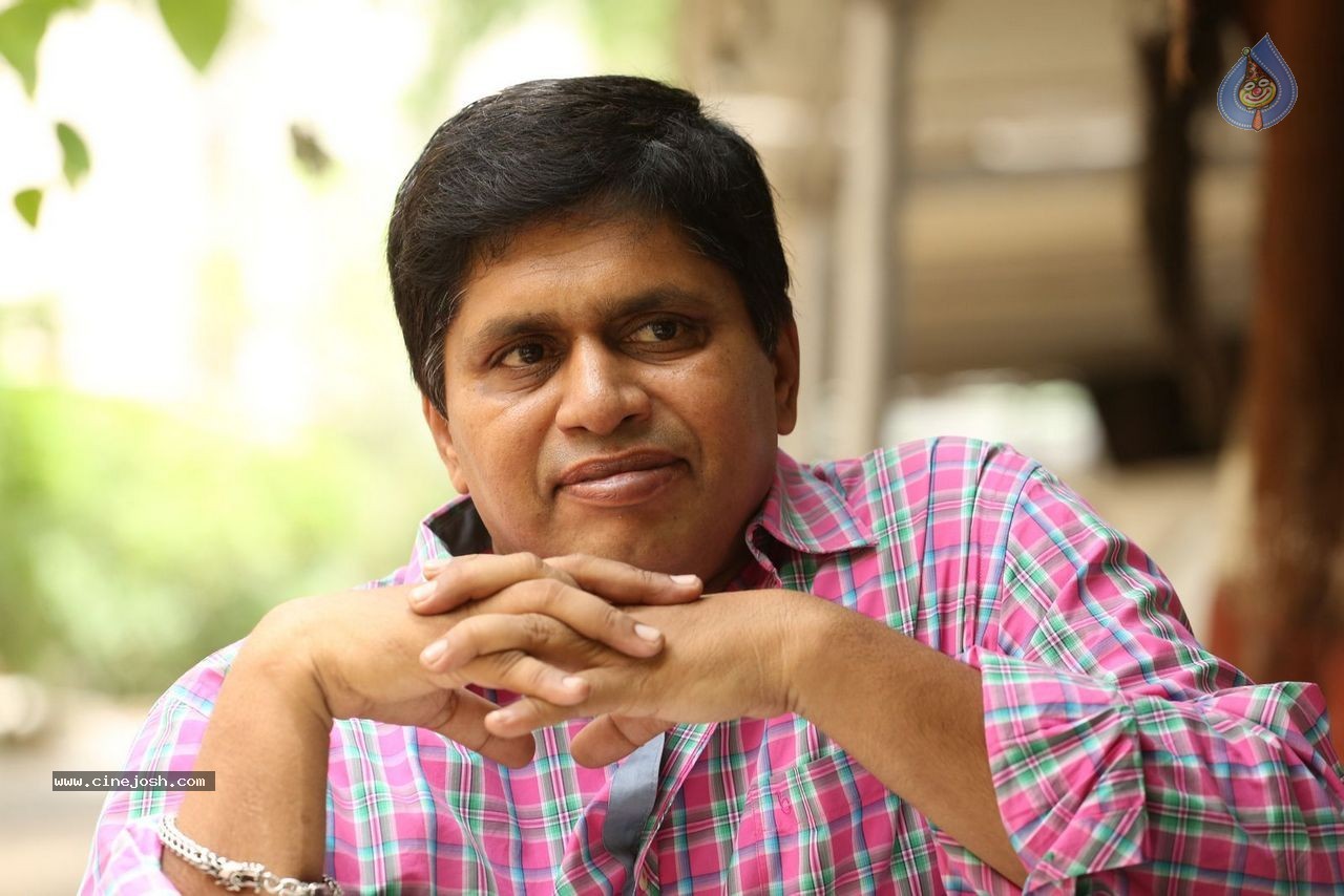 Comedian Karumanchi Raghu Photos - 27 / 32 photos
