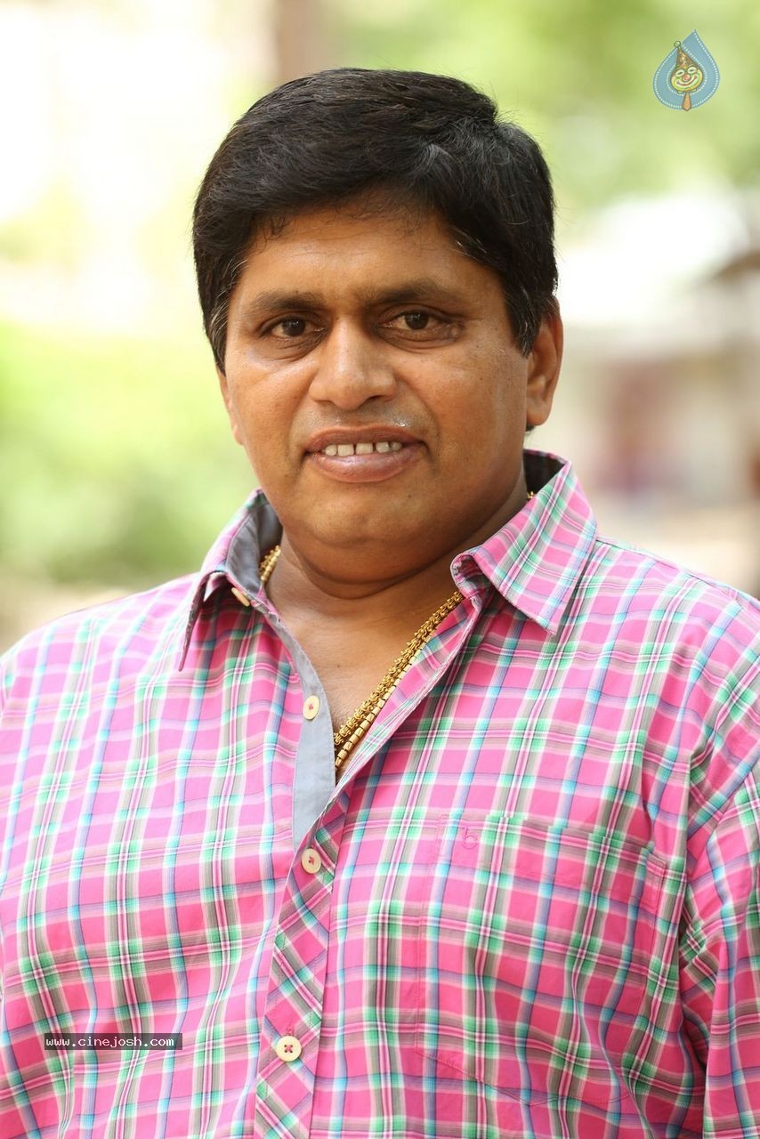 Comedian Karumanchi Raghu Photos - 29 / 32 photos