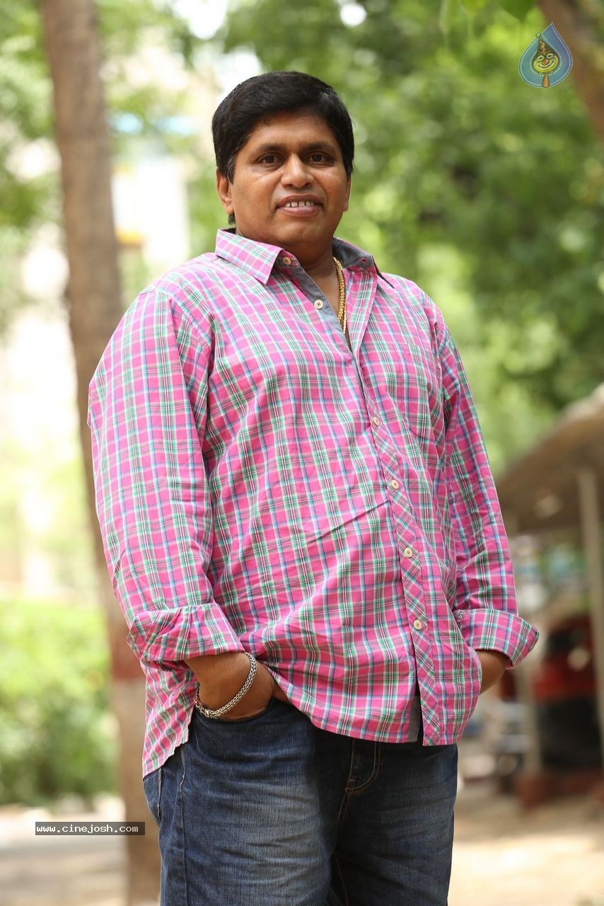 Comedian Karumanchi Raghu Photos - 31 / 32 photos