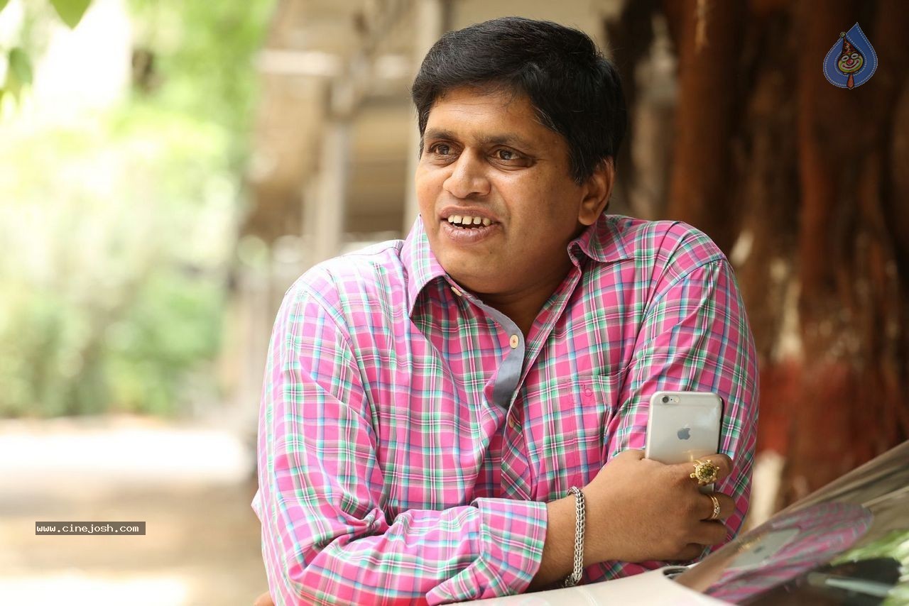 Comedian Karumanchi Raghu Photos - 32 / 32 photos