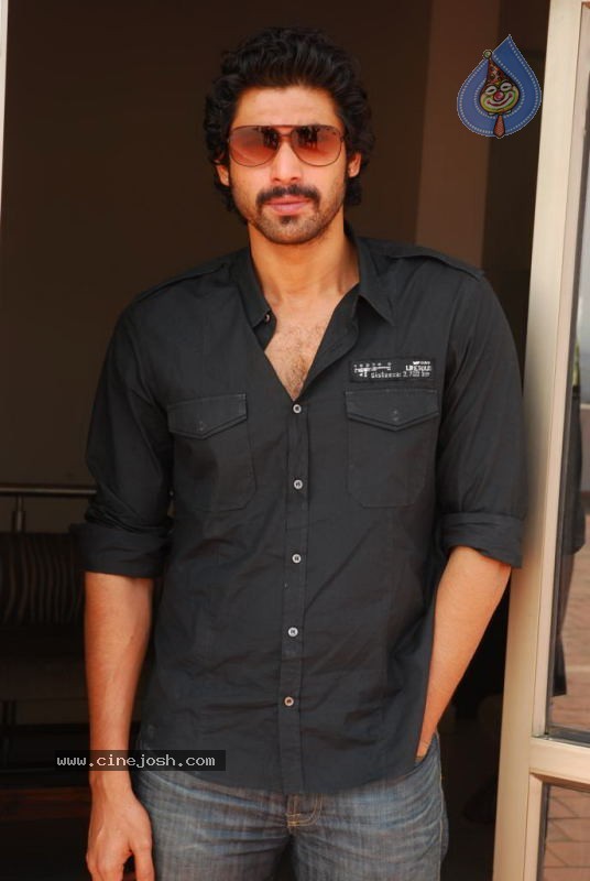 Daggubati Rana  Stills - 14 / 20 photos