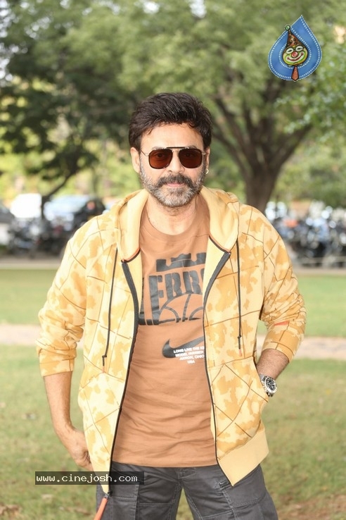 Daggubati Venkatesh Stills - 4 / 21 photos