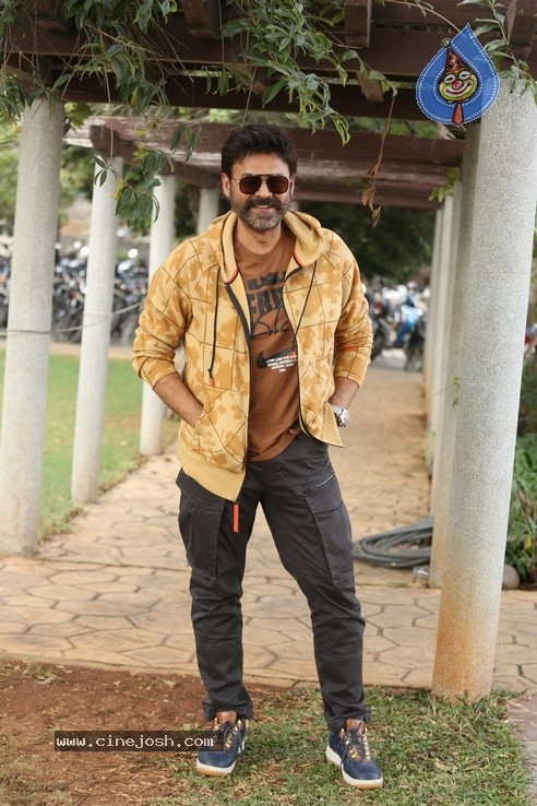 Daggubati Venkatesh Stills - 11 / 21 photos