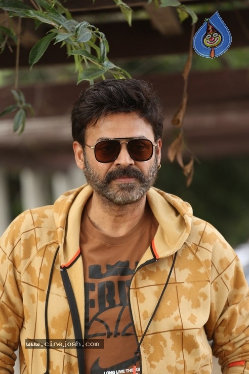 Daggubati Venkatesh Stills - 12 / 21 photos