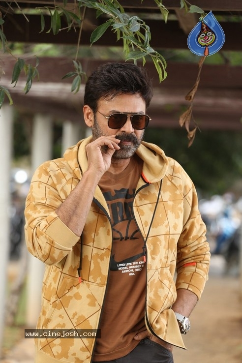 Daggubati Venkatesh Stills - 15 / 21 photos