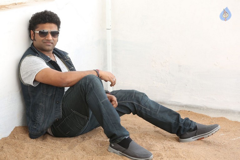 Devi Sri Prasad Interview Photos - 15 / 21 photos