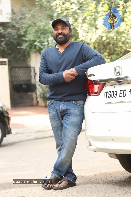 Director Gopi Ganesh Interview Photos - 1 / 10 photos