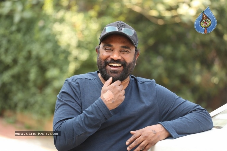 Director Gopi Ganesh Interview Photos - 6 / 10 photos