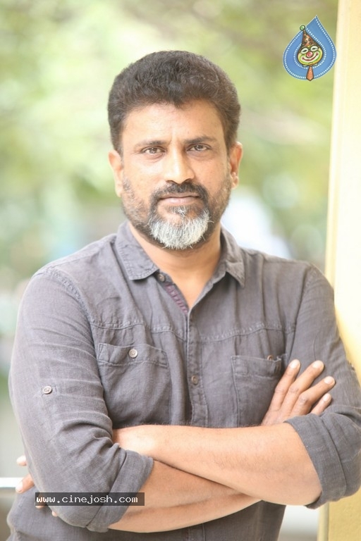 Director Paruchuri Murali Photos - 16 / 17 photos