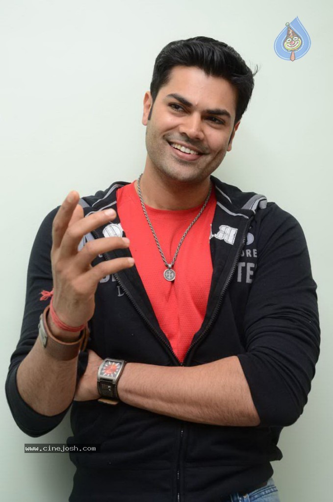 Ganesh Venkatraman Stills in Dhamarukam - 25 / 64 photos