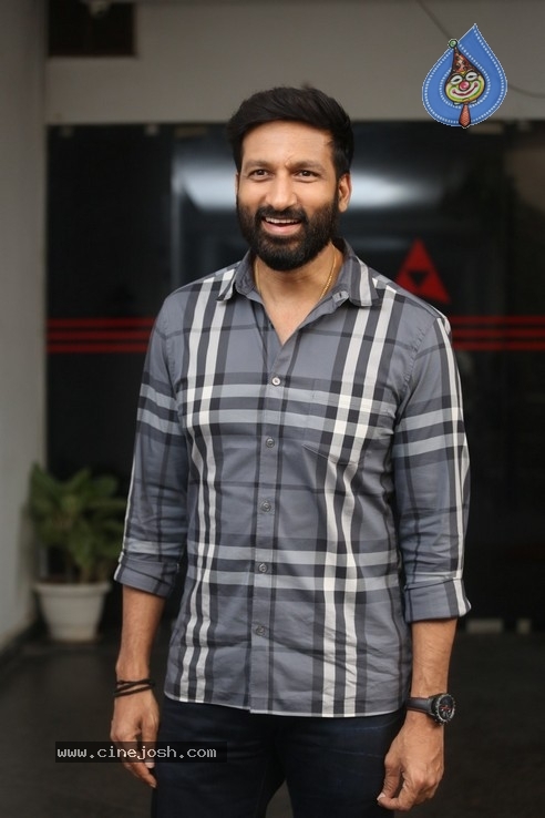 Gopichand Interview Photos - 35 / 35 photos