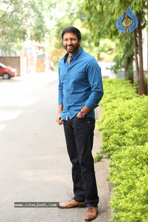 Gopichand New Images - 8 / 10 photos
